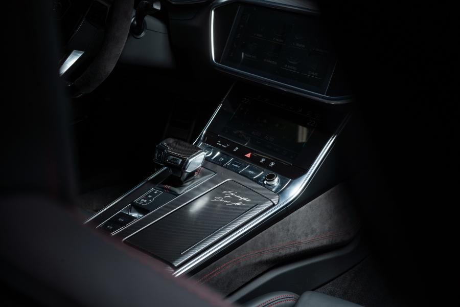 Детали интерьера Audi RS7-R by ABT 2020 года  (фото 21 из 28)